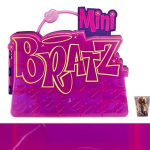 Bratz Mini Collectors Case New